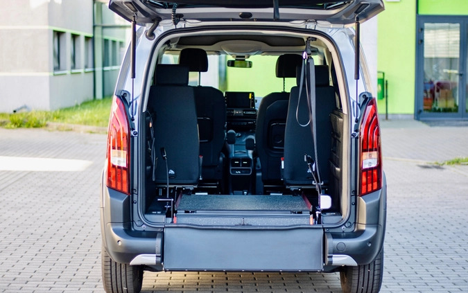 Peugeot Rifter cena 215500 przebieg: 10, rok produkcji 2024 z Busko-Zdrój małe 436